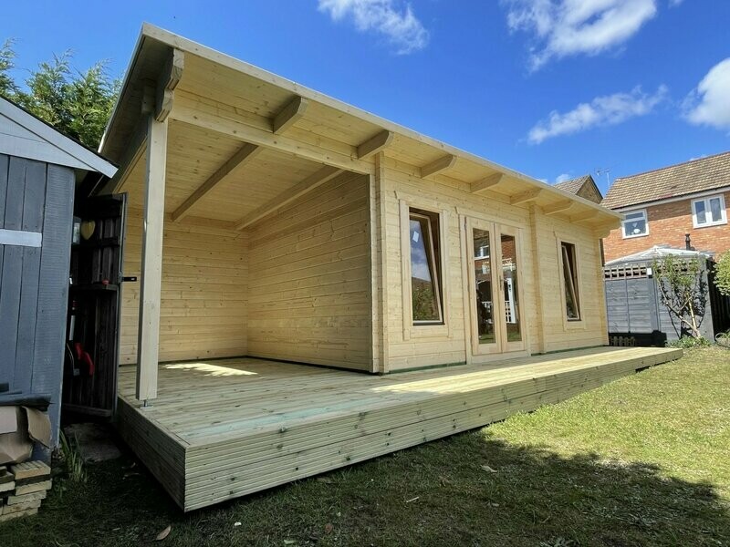 Brooke Log Cabin | 44mm or 68mm | 8.2m x 3.6m