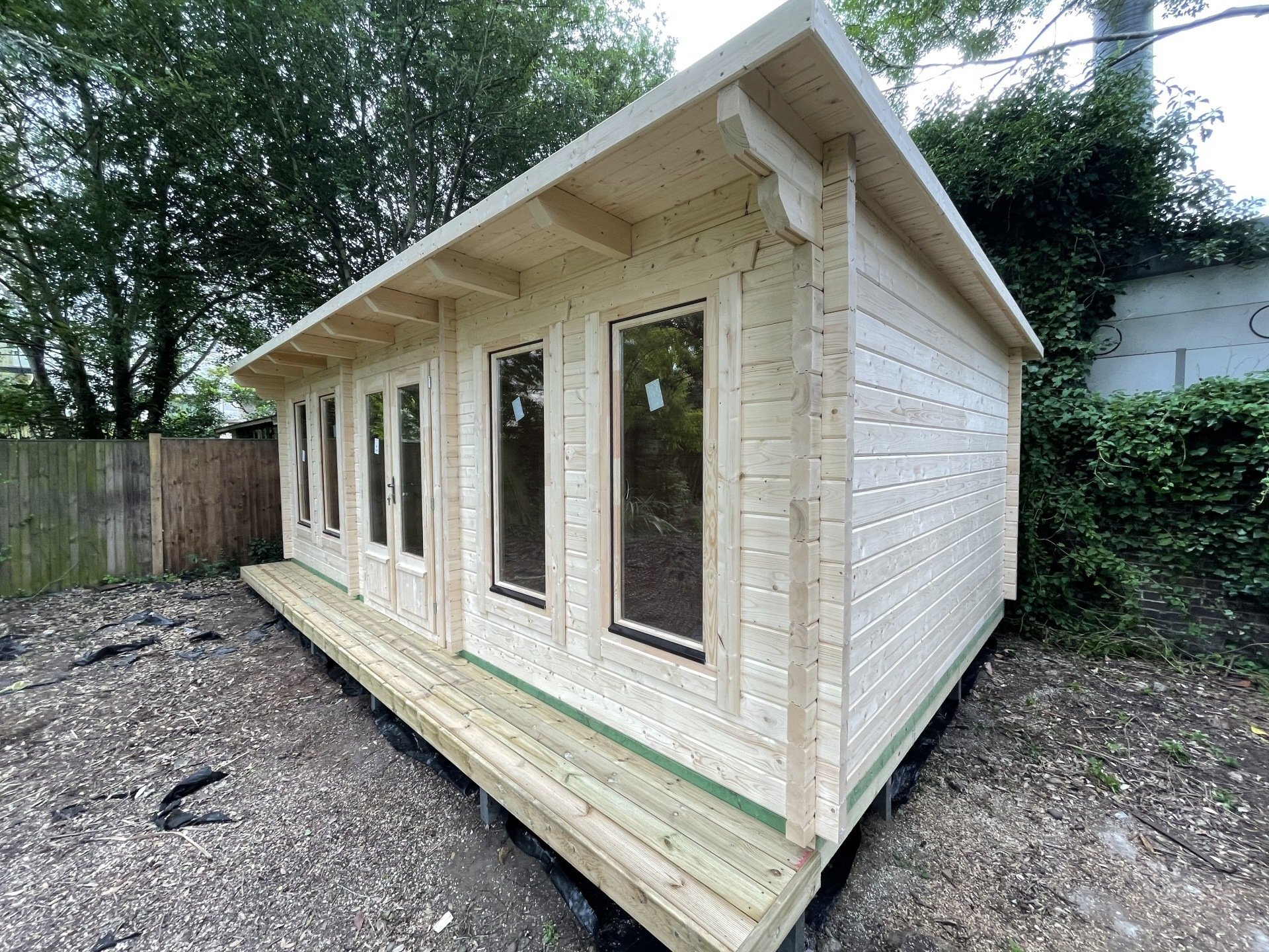 Paris | 7.0 x 4.5m | 44mm or 68mm | Bespoke Range