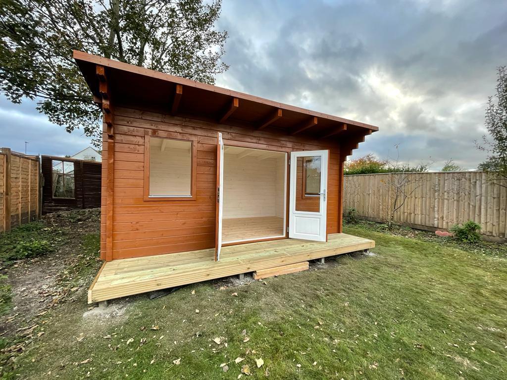 brown ball log cabin