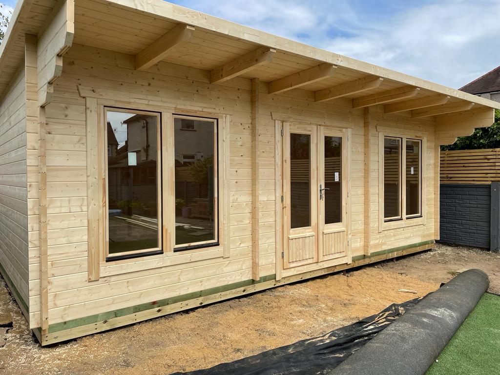 Rendall Log Cabin | 44mm or 68mm Logs | 7.0 x 4.2m Garden Building | Bespoke Range | MULTI ROOM