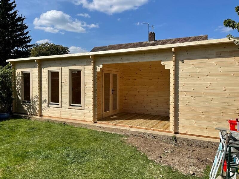Puffett Log Cabin | 44mm or 68mm | 9.8 x 2.5m | Bespoke Range