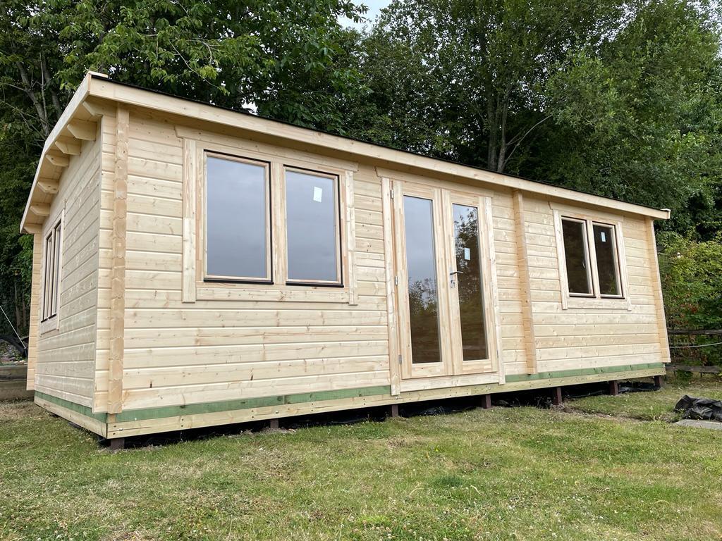 Mardell Log Cabin | 44 or 68mm Logs | 8.0 x 4.0m