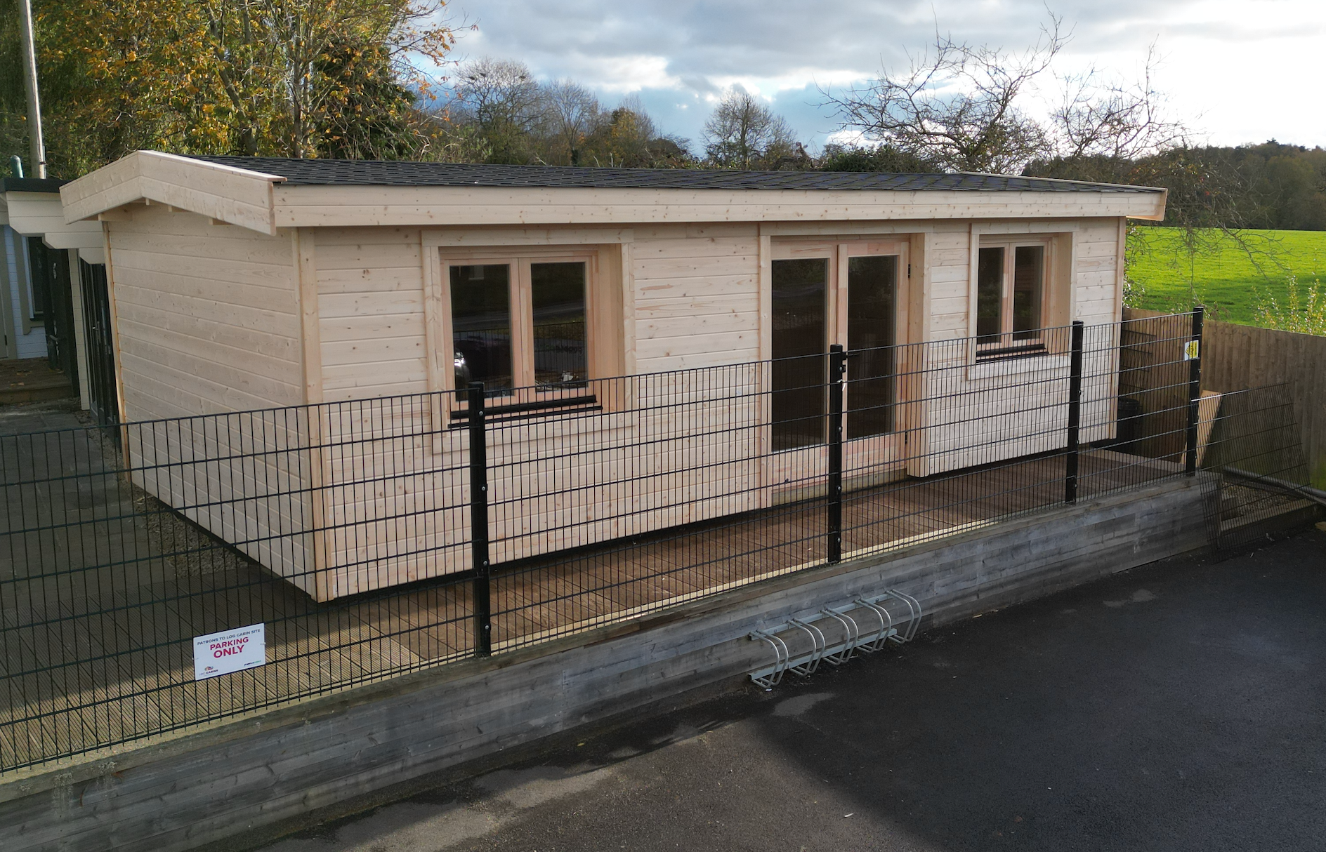 Hampshire 1 Bedroom Fully Insulated Log Cabin | 68mm Logs + 100mm Insulation + 28mm Cladding | 7.5 x 4m | Bespoke Range
