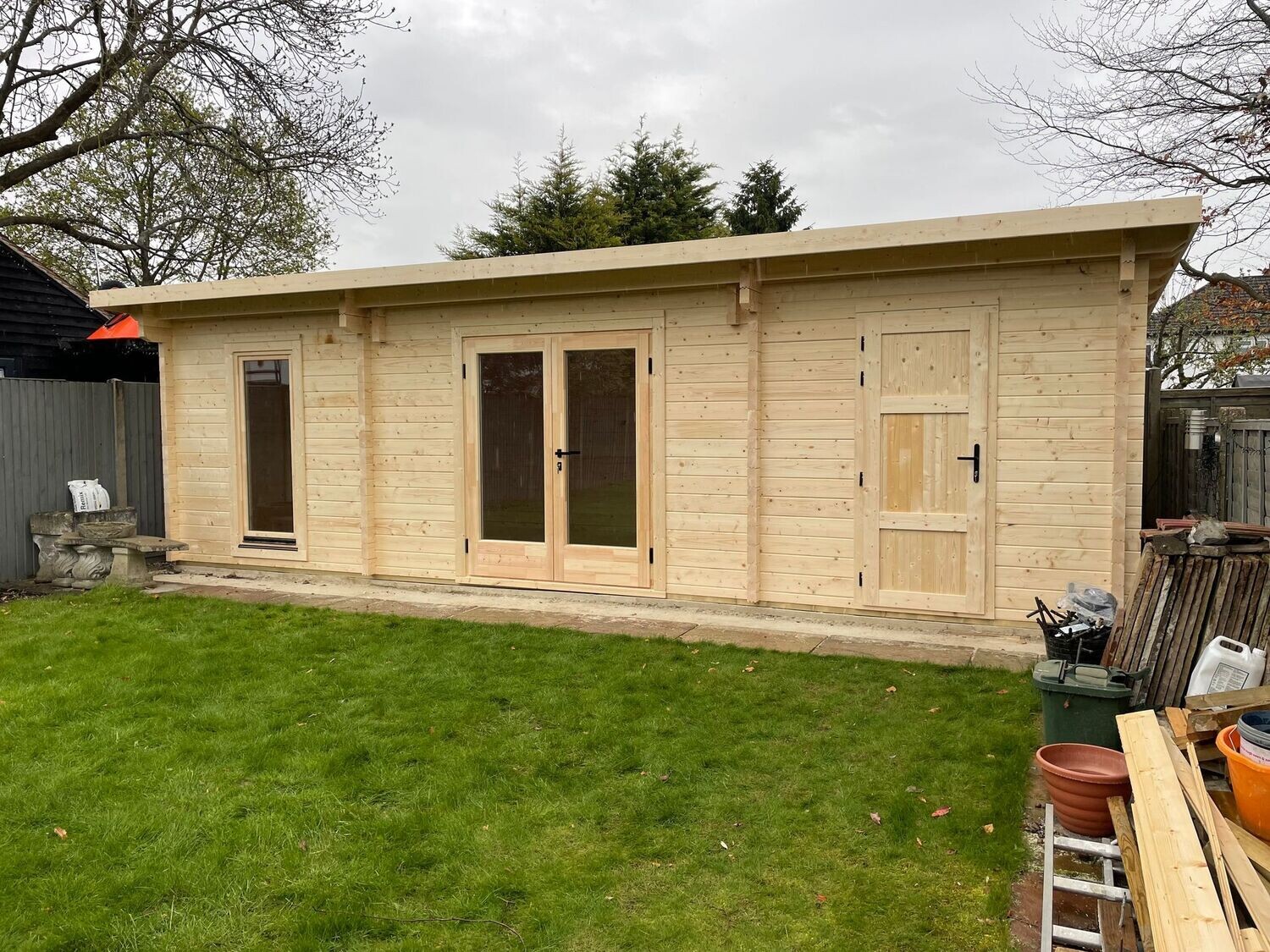 Richmond Log Cabin | 68mm Logs | 8.0 x 3.35m | Bespoke Range | MULTI ROOM