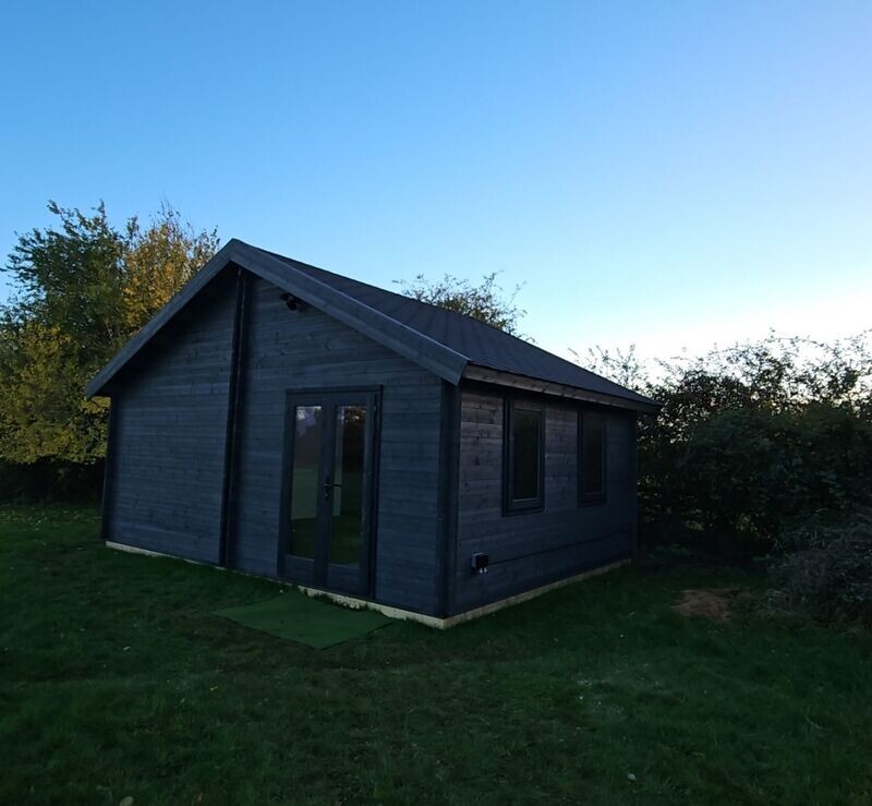 The Birdie Log Cabin | 6.0 x 4.5m (Internal) - Golf Simulator Log Cabin | 44mm or 68mm Thick Logs | BESPOKE