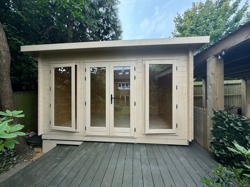 The Felike Log Cabin | 44mm | 4 x 3m  | Bespoke Range