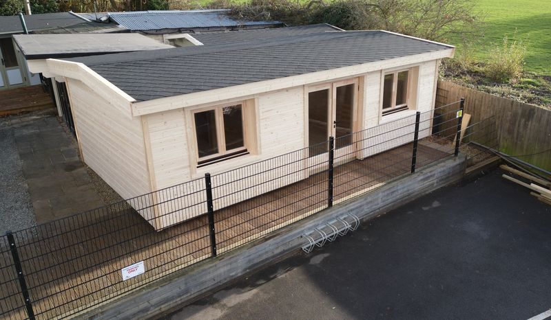 Hampshire 1 Bedroom Fully Insulated Log Cabin | 68mm Logs + 100mm Insulation + 28mm Cladding | 7.5 x 4m | Bespoke Range