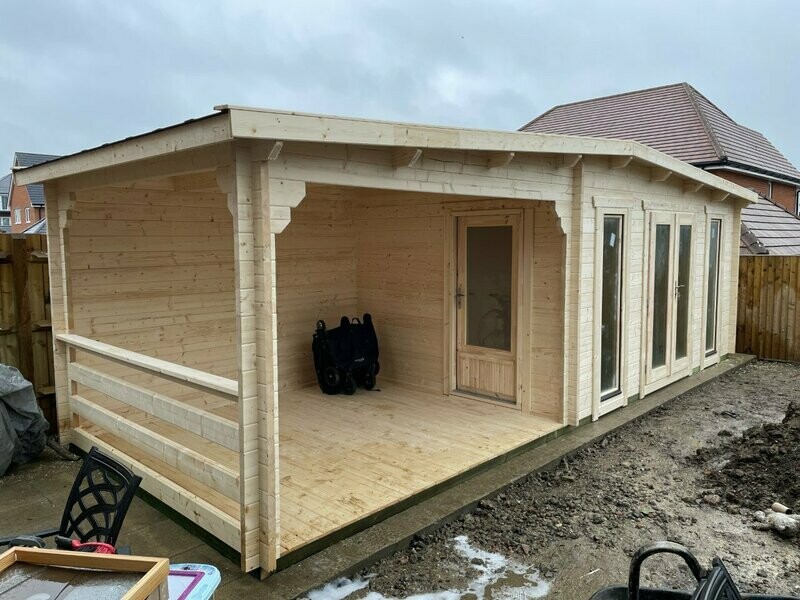 Excell Log Cabin | 44mm Logs | 8.0 x 3.0m | Bespoke Range side view of Excell log cabin