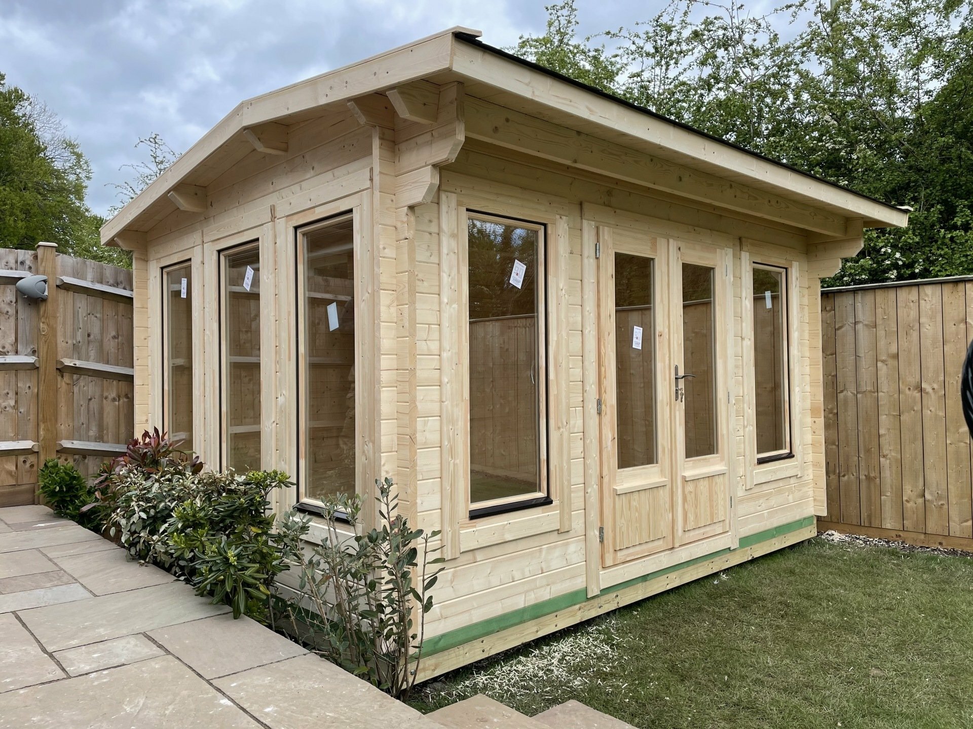 Gibbon log cabin
