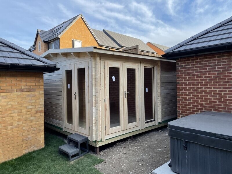 Ellis | 5.4 x 4.4m | 68mm Ellis log cabin