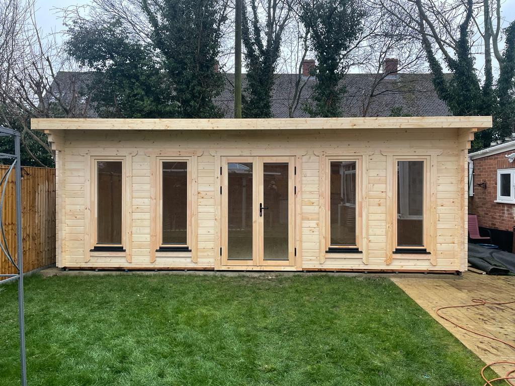 Bruce Log Cabin | 44 or 68mm logs | 7.0m x 3.7m | Bespoke Range