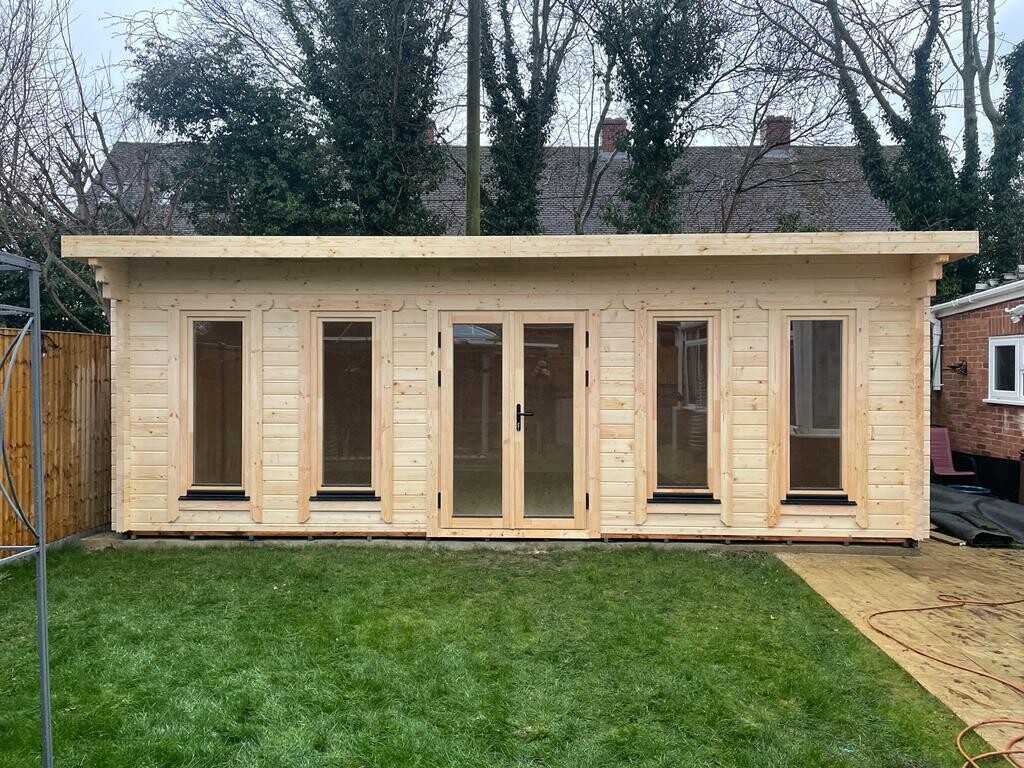 front view of Bruce log cabin