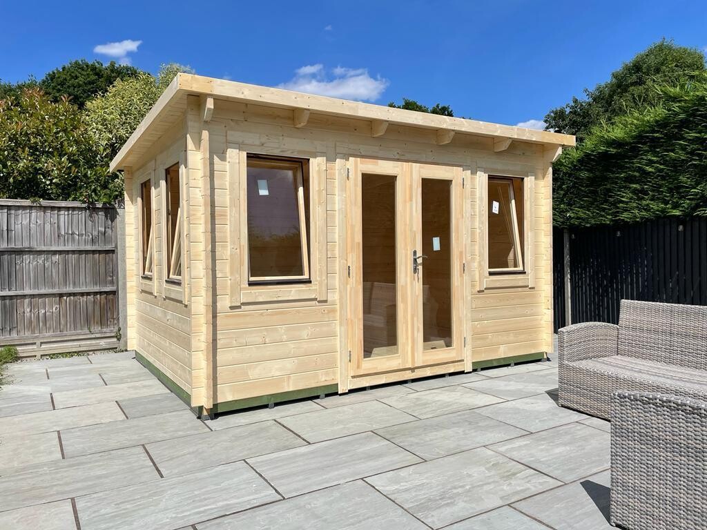 Whitear Log Cabin | 44 or 68mm Logs | 4.0 x 3.0m | Standard Range