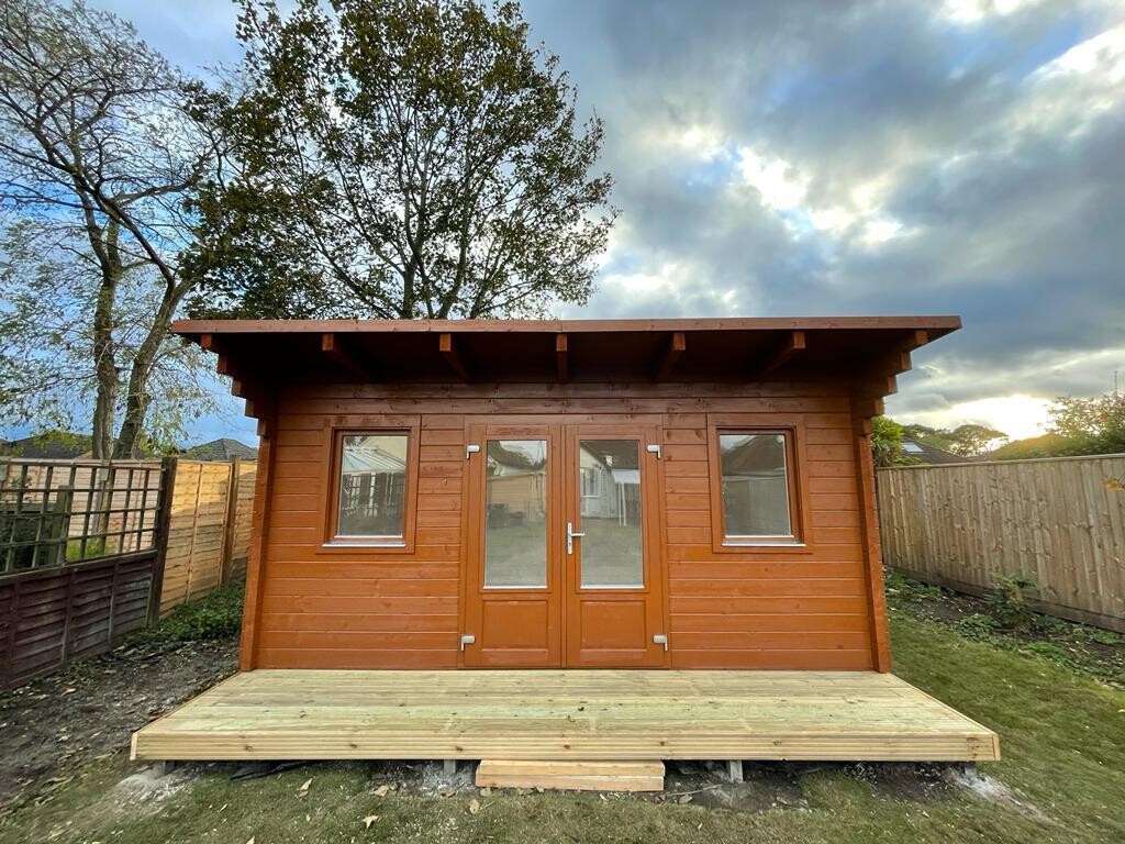 brown ball log cabin