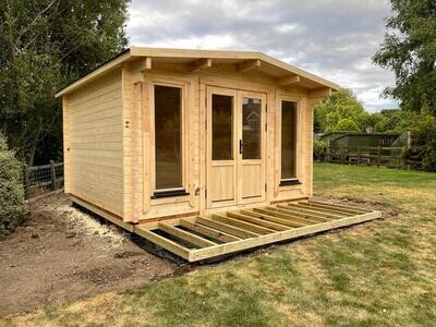 Palmer | 4.0m x 3.5m | 44mm or 68mm Logs | Bespoke Range