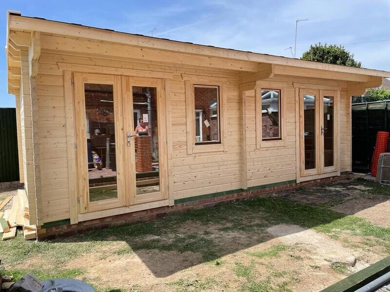 Mudd Log Cabin | 44mm or 68mm Logs | 7.0 x 4.0m | Bespoke Range | MULTI ROOM Mudd Log Cabin | 44mm or 68mm Logs | 7.0 x 4.0m | Bespoke Range | MULTI ROOM