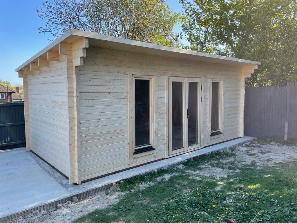 Woodley Log Cabin | 44mm or 68mm | 6.0 x 3.0m | Bespoke Range