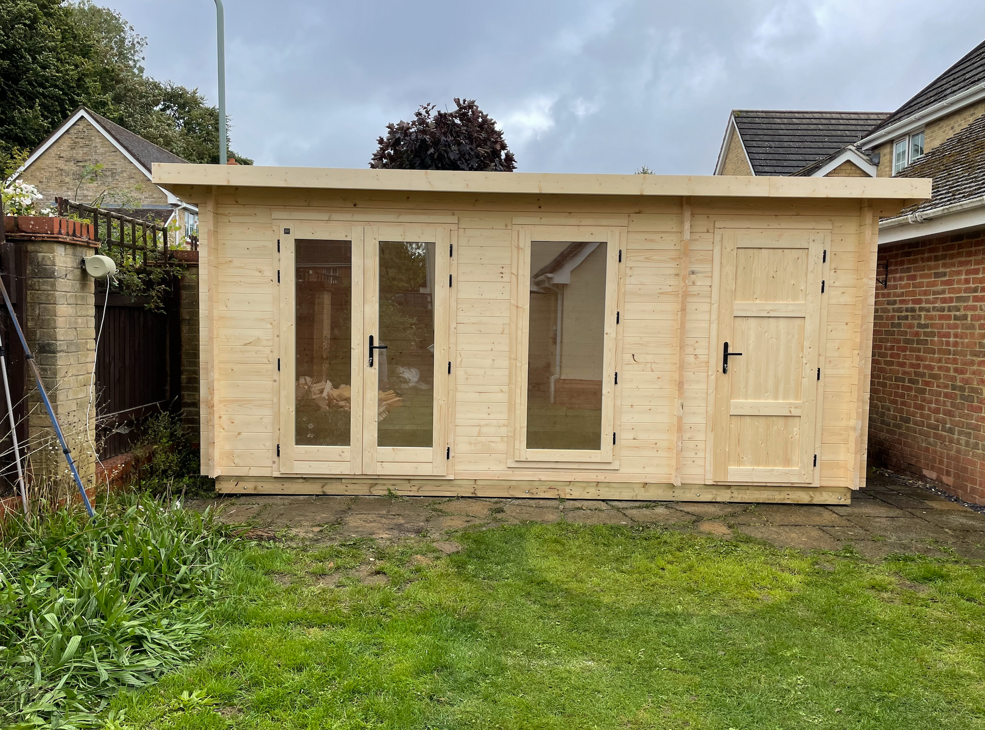 Berkshire Log Cabin | 44mm or 68mm Logs | 5 x 2.5m | Bespoke Range
