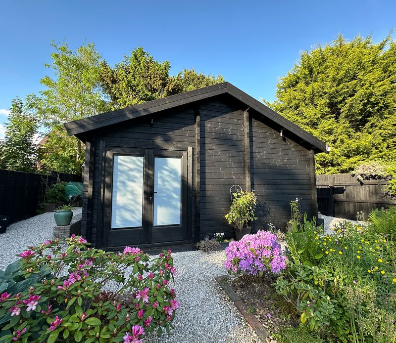 The Ace Golf Cabin | 5.3 x 3.8m (Internal) - Golf Simulator Log Cabin | 44mm or 68mm Thick Logs | BESPOKE The Ace Golf Cabin | 5.3 x 3.8m (Internal) - Golf Simulator Log Cabin | 44mm or 68mm Thick Logs | BESPOKE