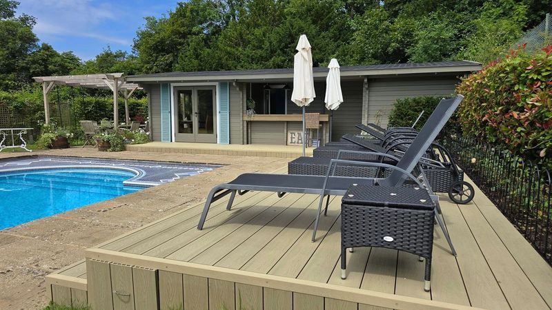 Pool House | 10 x 5m | 68mm Logs | Bespoke Log Cabin Pool House | 10 x 5m | 68mm Logs | Bespoke Log Cabin