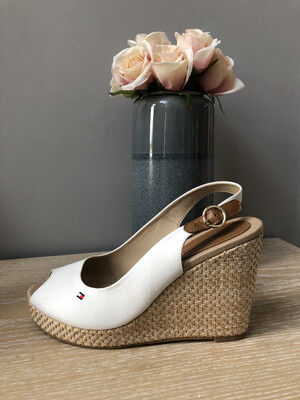 Whisper White Classic Tommy Wedge Whisper White Classic Tommy Wedge