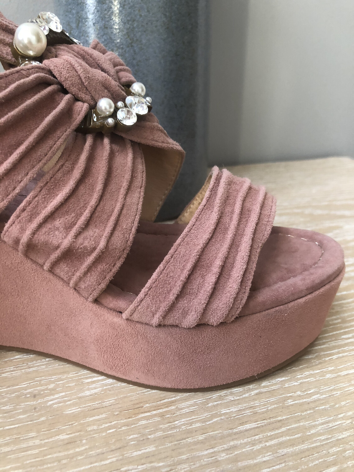 Suede Lavanda Jewel Wedge