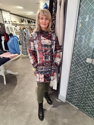 Rising Up Lightly Padded Coat With Hood Rising Up Lightly Padded Coat With Hood