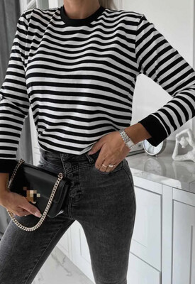 Black & White Striped T-Shirt - One Size
