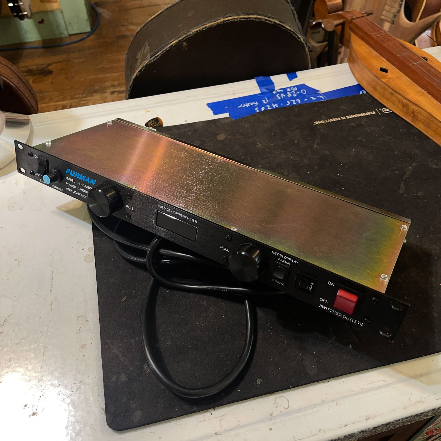 2000s Furman PL-PLUSDM Power Conditioner