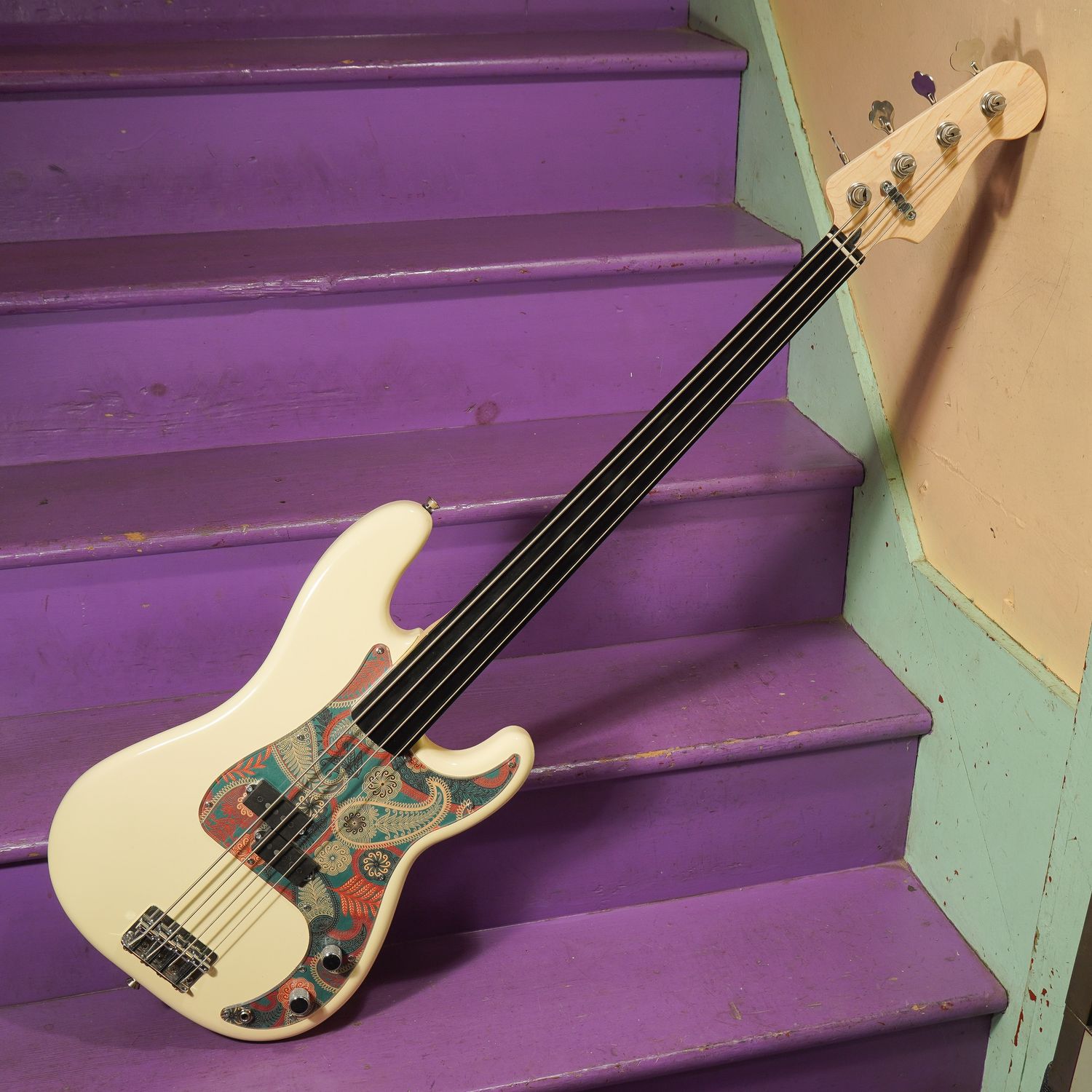 2020s Fretless P-Bass Partscaster Electric Bass Guitar