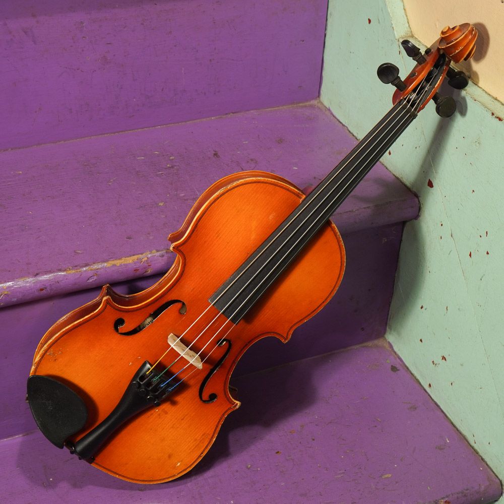 1974 Suzuki No 7 1/2 Violin