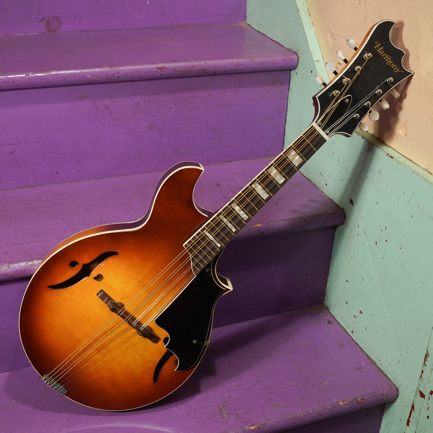 1970s Harmony H8025 Batwing Mandolin 1970s Harmony H8025 Batwing Mandolin