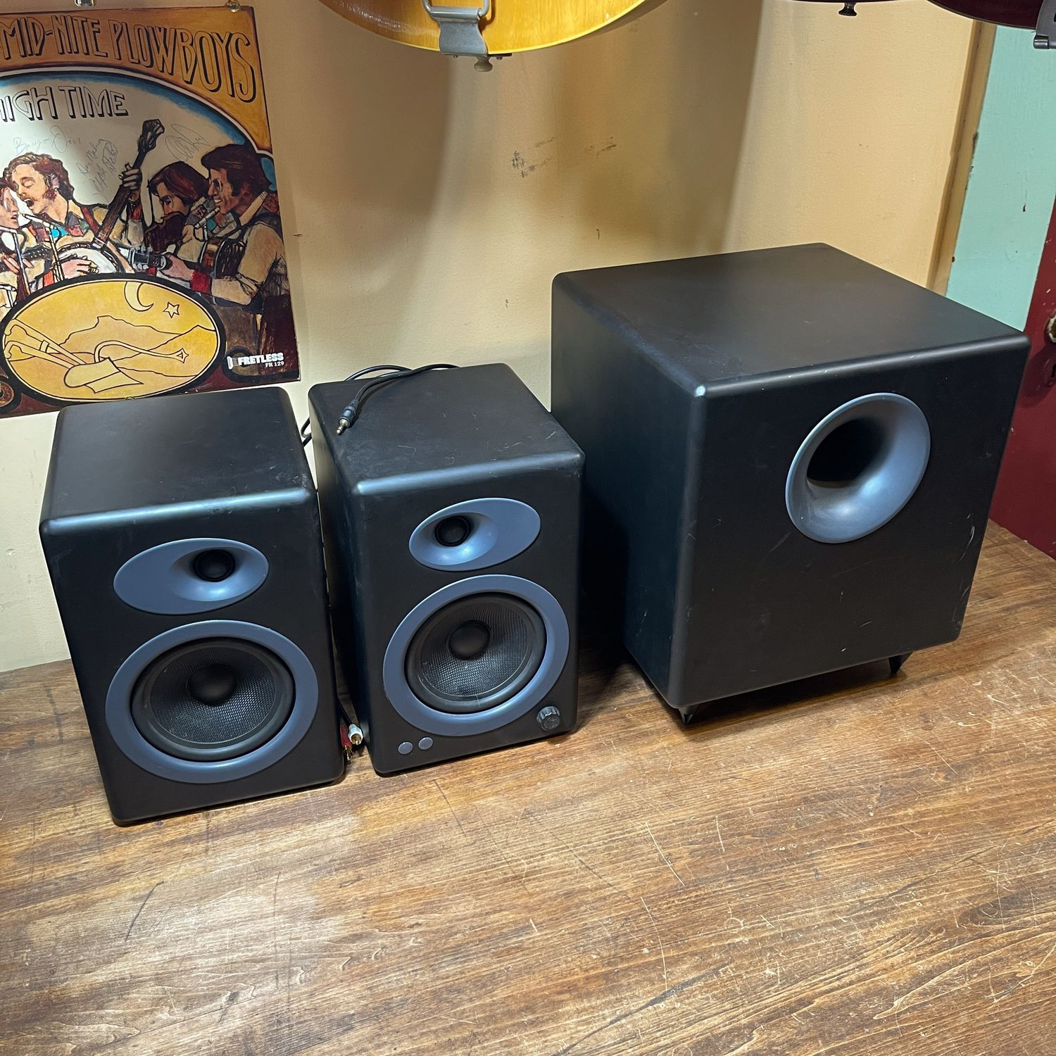Audioengine S8 powered subwoofer & (2) 5+ speakers Audioengine S8 powered subwoofer & (2) 5+ speakers