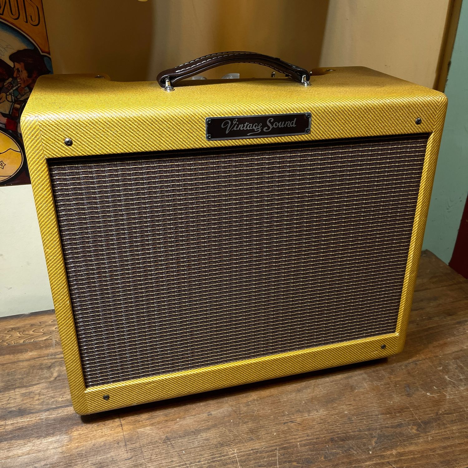 2020s Vintage Sound Sound Tweed 15 Combo Tube Amp - Tweed 2020s Vintage Sound Sound Tweed 15 Combo Tube Amp - Tweed