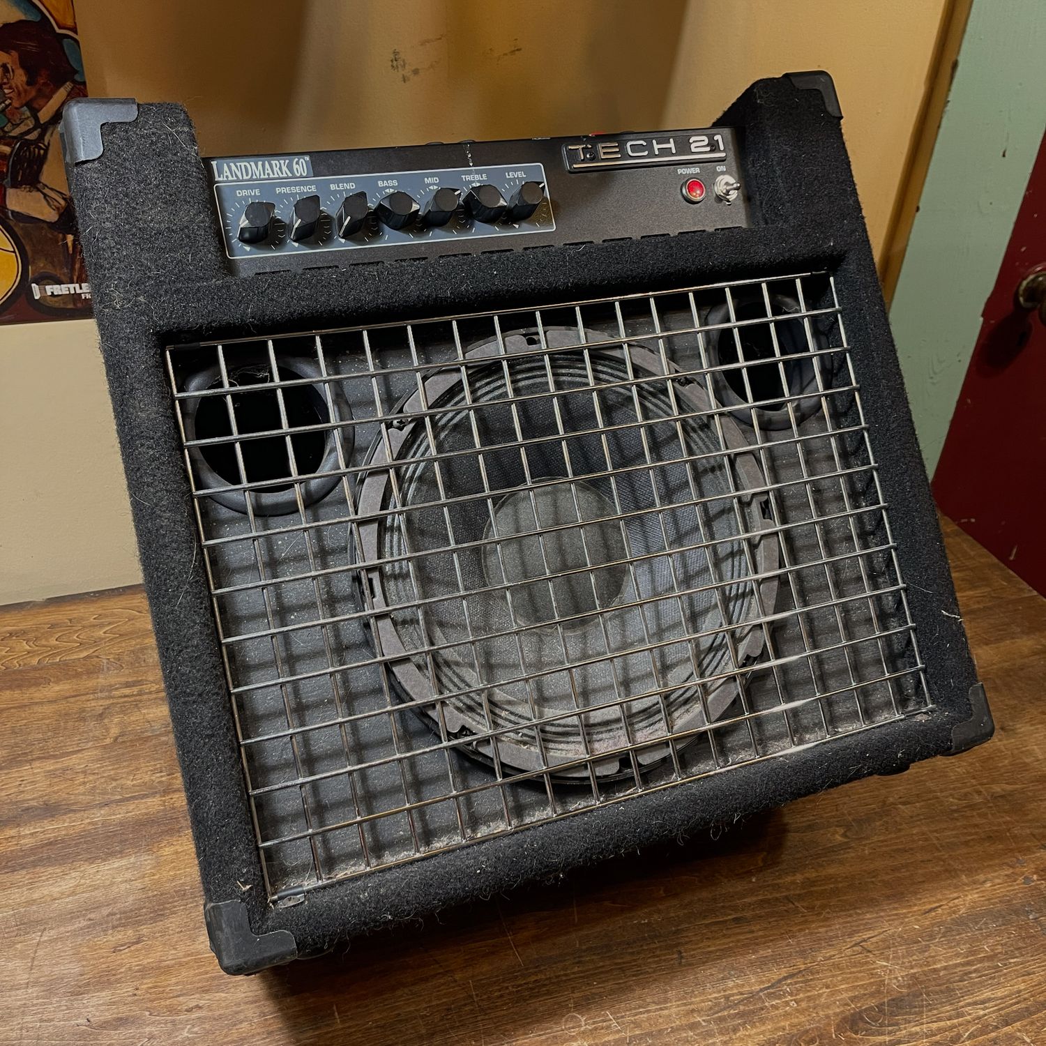 1990s Tech 21 Landmark 60 Bass Amp (No Shipping) 1990s Tech 21 Landmark 60 Bass Amp (No Shipping)