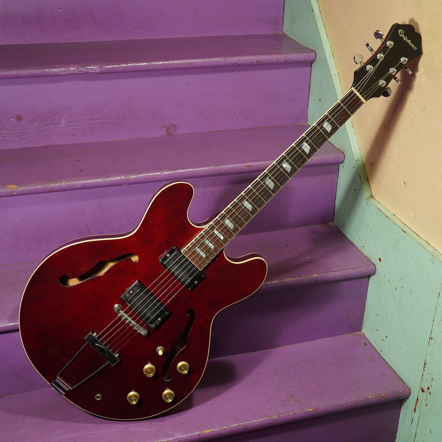 1991 Epiphone Casino Hollowbody Electric Guitar w/Bartolinis 1991 Epiphone Casino Hollowbody Electric Guitar w/Bartolinis