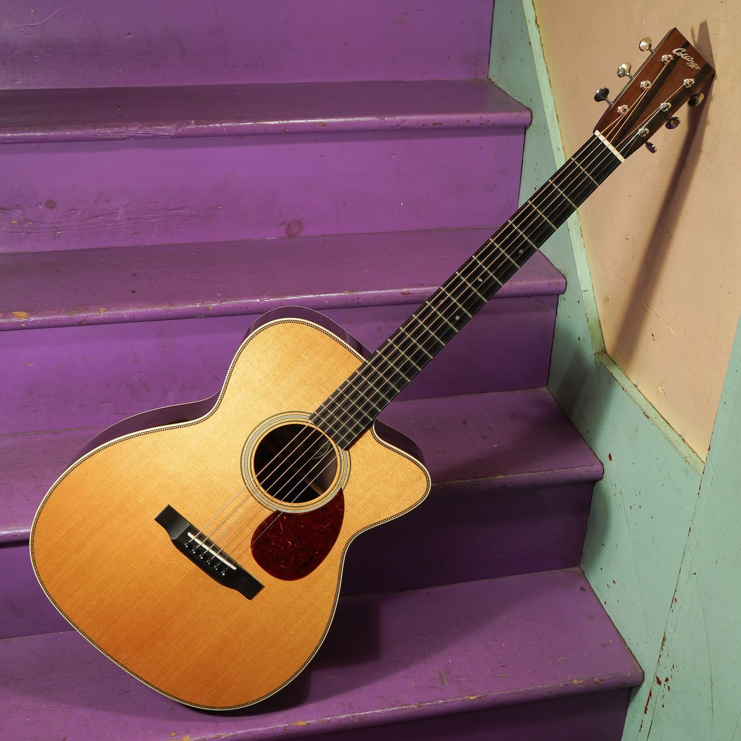 2021 Collings OM2H 000-Size Cutaway Guitar 2021 Collings OM2H 000-Size Cutaway Guitar