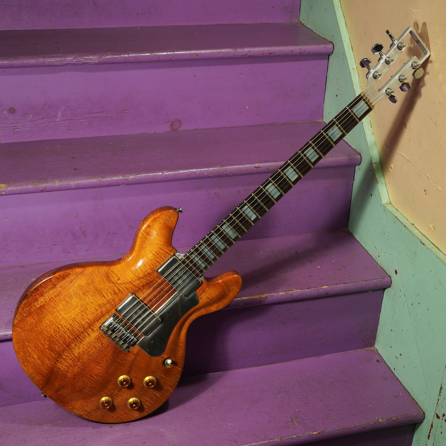 1977 Travis Bean TB1000A Artist Aluminum-Neck Electric Guitar 1977 Travis Bean TB1000A Artist Aluminum-Neck Electric Guitar