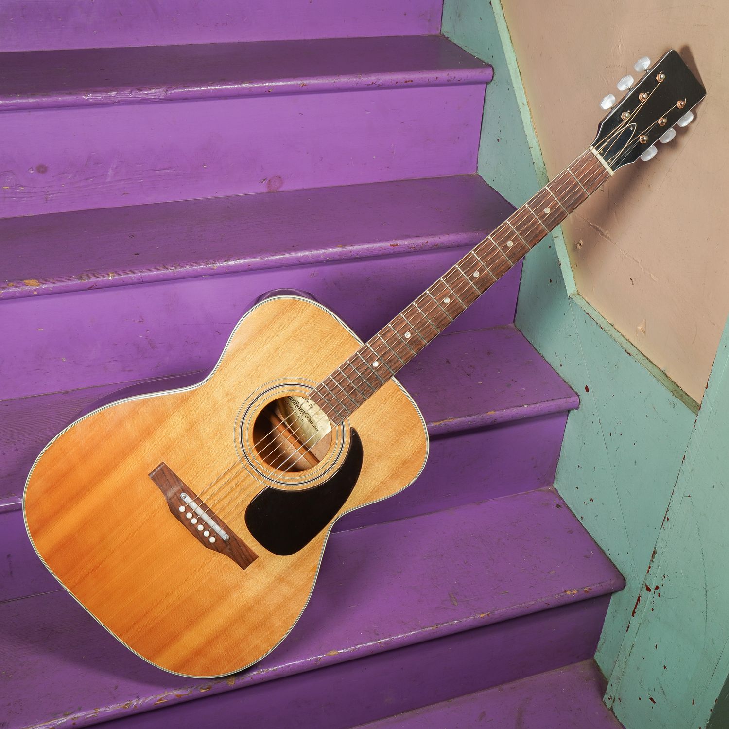 1973 Harmony H6395 000-Size Guitar