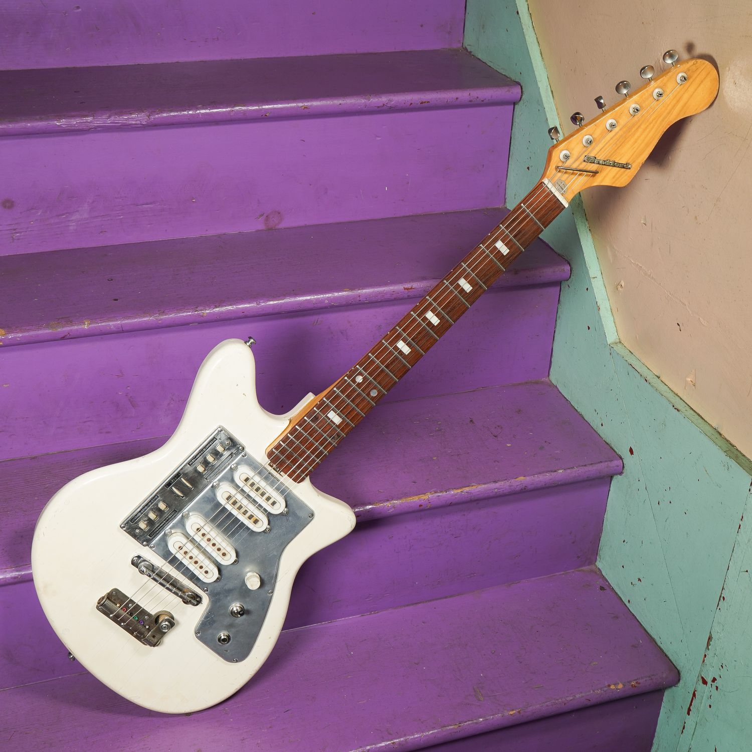 1960s Bradford (Guyatone LG145T) Electric Guitar