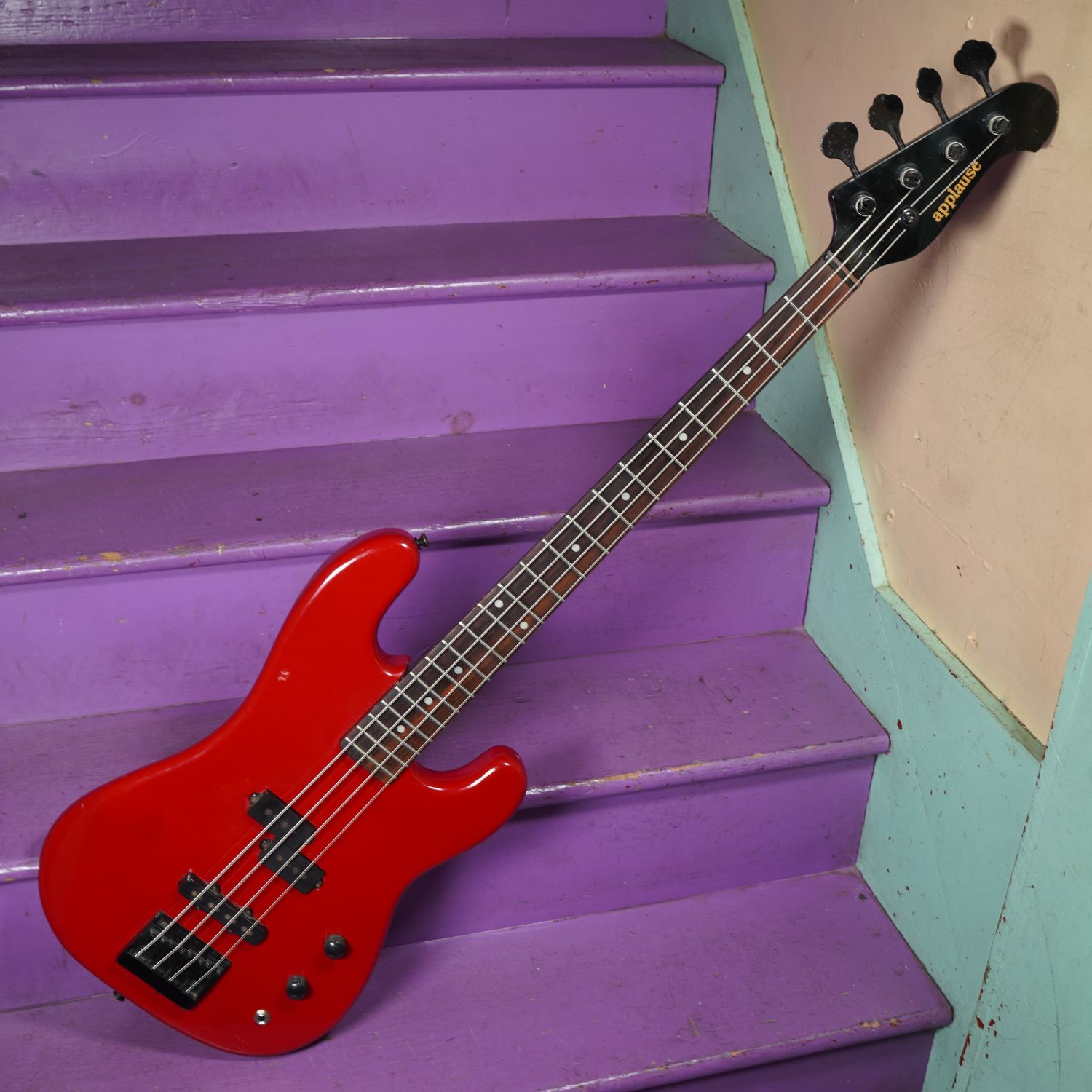 1980s Applause (Ovation, Korea) P/J-Style Electric Bass Guitar (No Shipping) 1980s Applause (Ovation, Korea) P/J-Style Electric Bass Guitar (No Shipping)