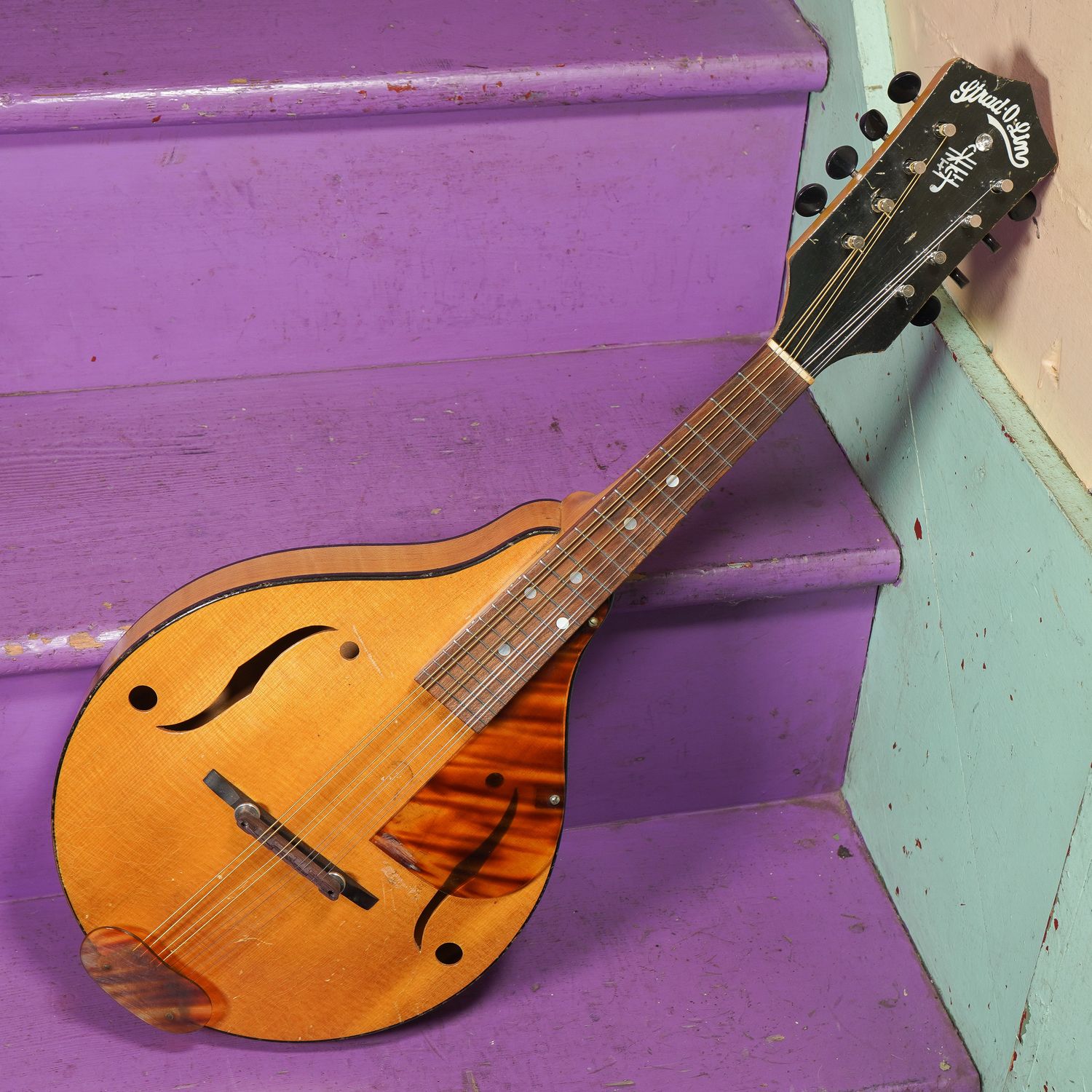 1940s Strad-O-Lin Archtop A-Style Mandolin 1940s Strad-O-Lin Archtop A-Style Mandolin