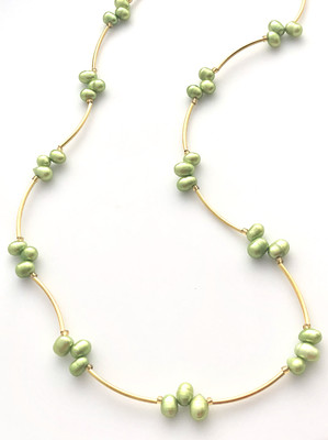 NYMP Lime Green Cultured Freshwater Pearl Neckace