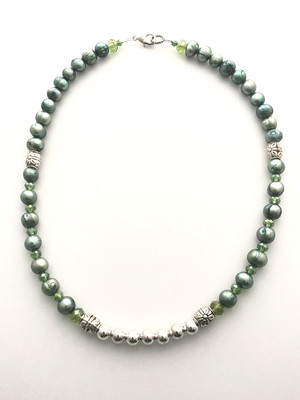 NYMP Forest Green Cultured Freshwater Pearl and Silver Necklace