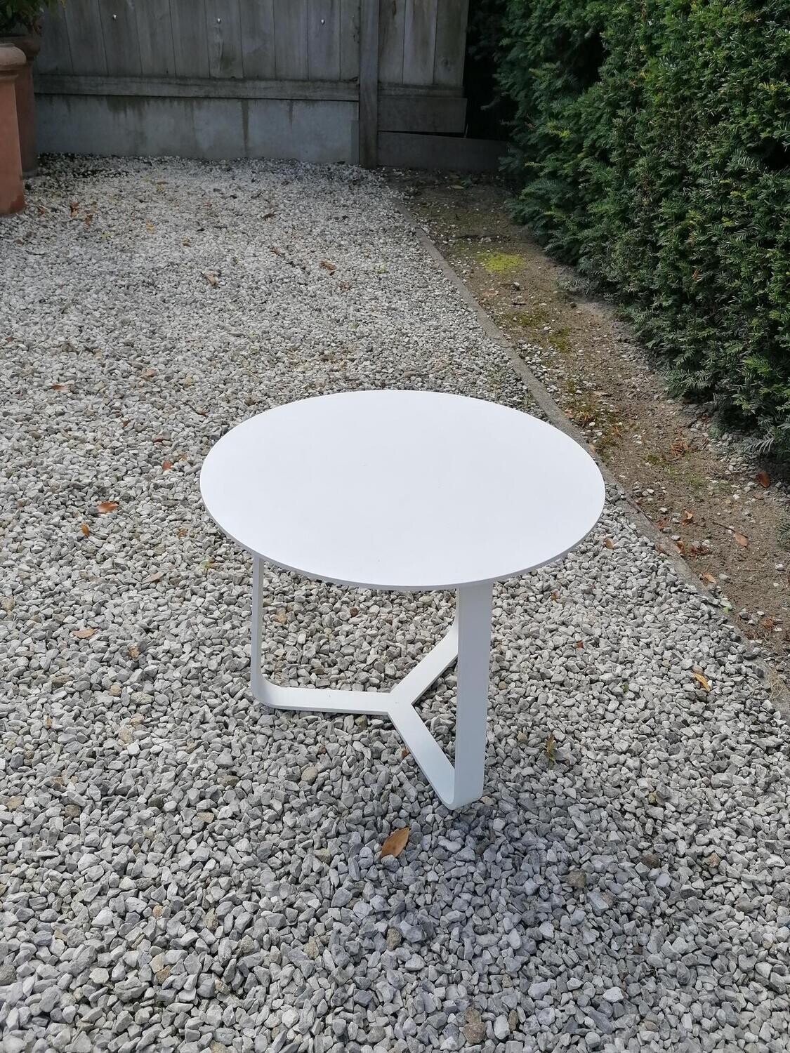 Manutti Bijzettafel Ø 48