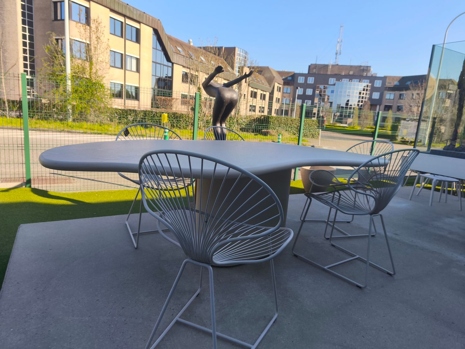 Organische mortex tafel 250x120cm expo Organische mortex tafel 250x120cm expo