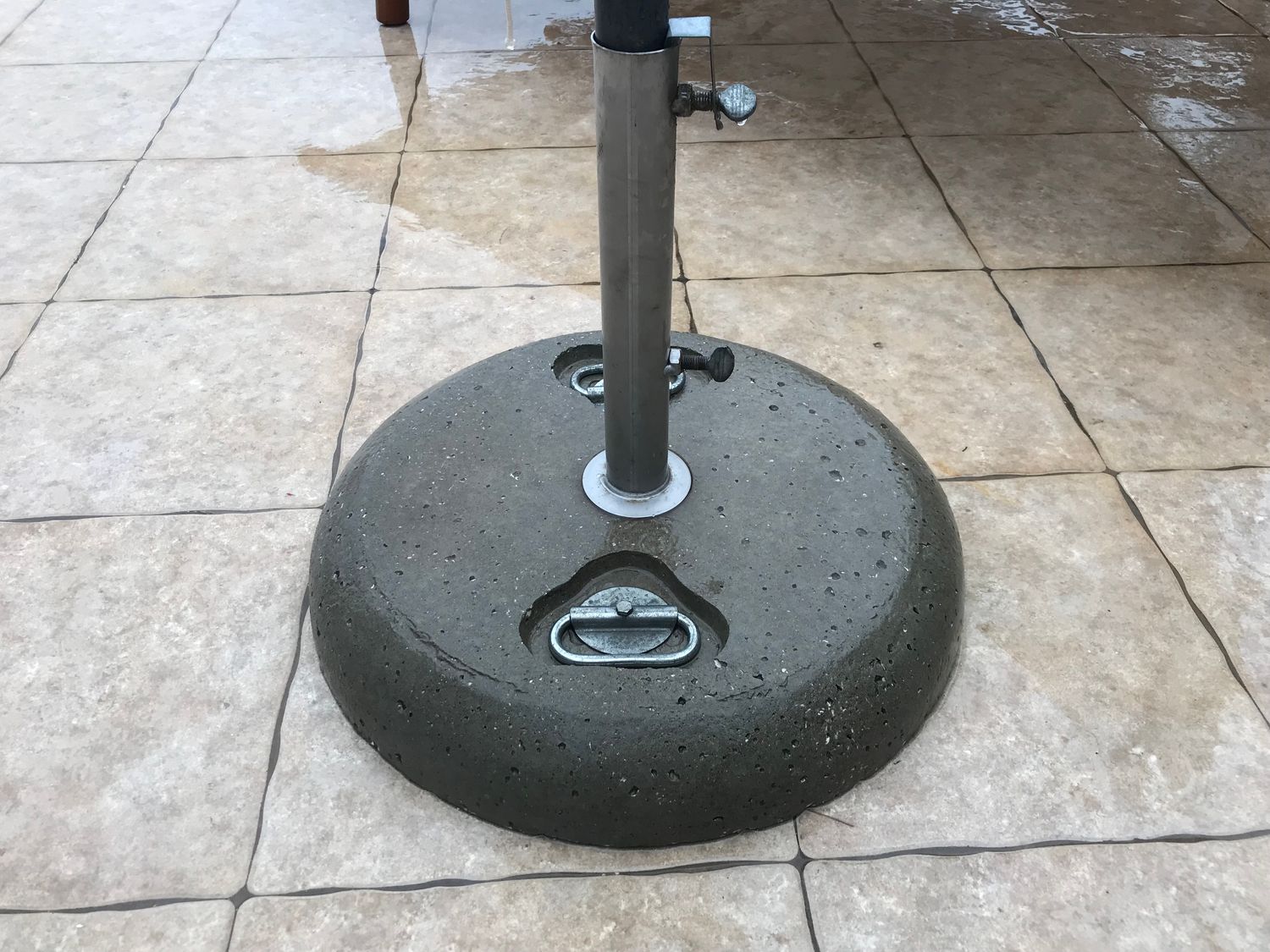 Parasolvoet beton 35kg met handvat