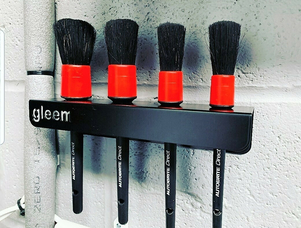 GLEEM Brush Holder and Brush Set