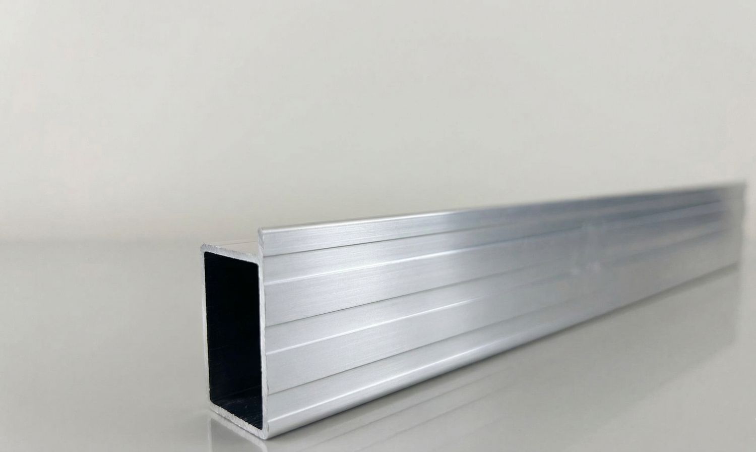Alumīnija profils 30×20mm, 1.2mm siena, 6m