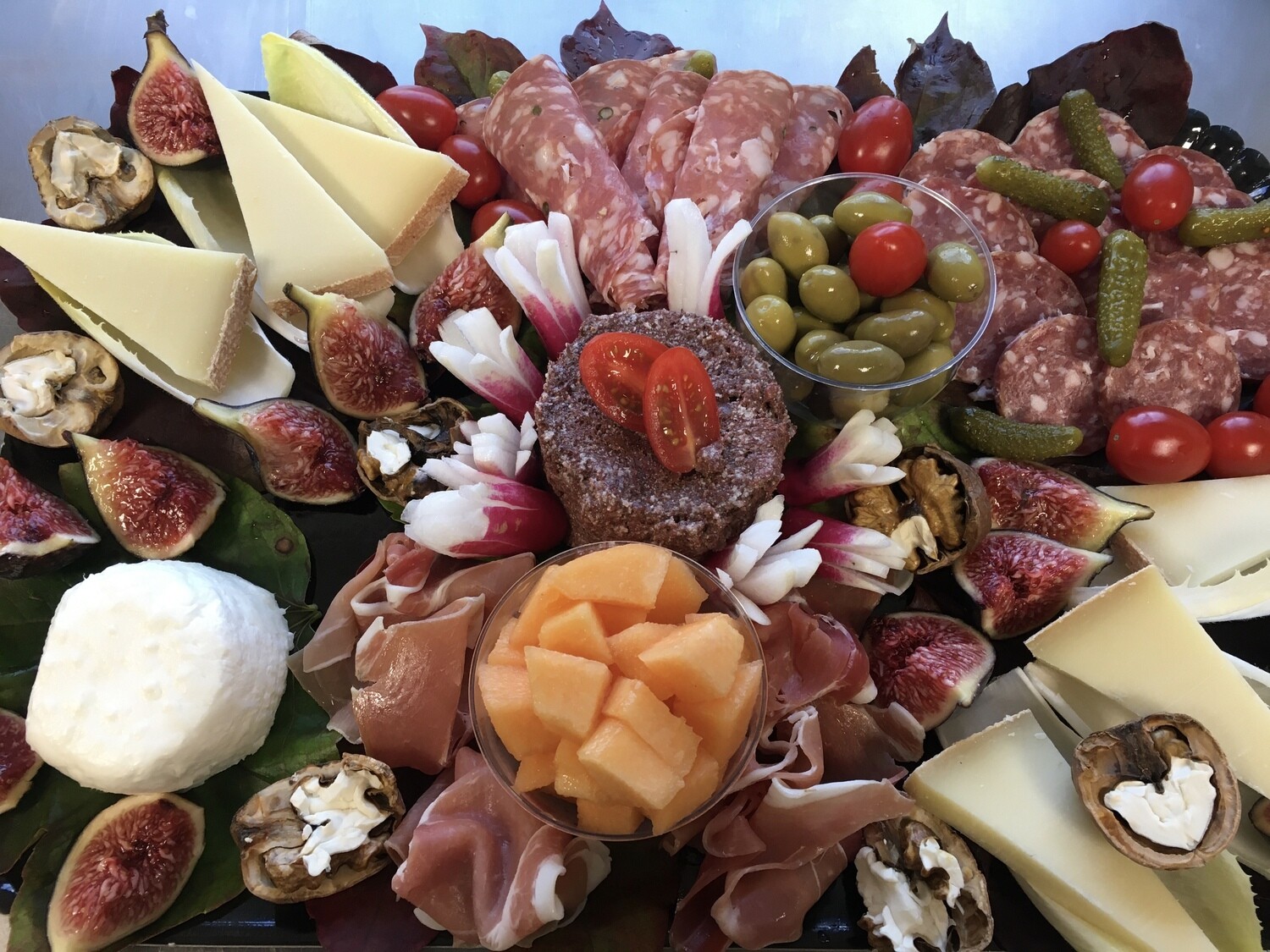 Planche à charcuterie 8-10 personnes